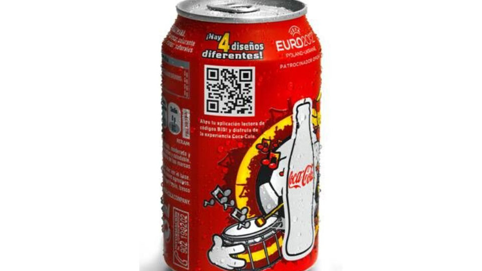 可口可乐产品上的社交媒体二维码.jpg